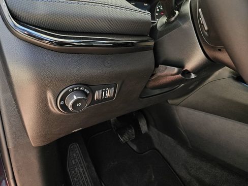 New 2026 Jeep Compass Latitude AWD/4WD image 14