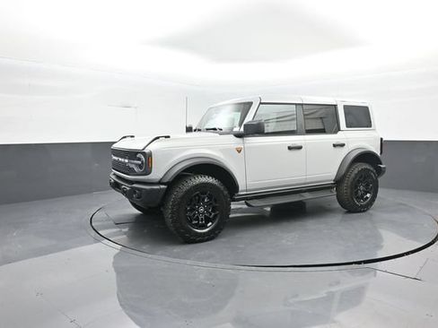 New 2026 Ford Bronco Badlands AWD/4WD image 4