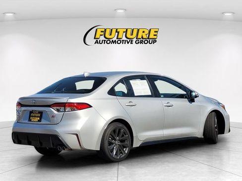 Used 2024 Toyota Corolla SE FWD image 4