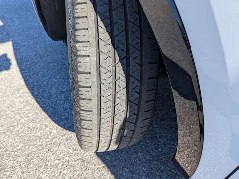 Certified 2023 Kia Sorento S w/ Panoramic Sunroof Package image 33