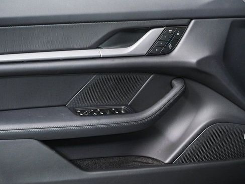 New 2026 Porsche Taycan image 6