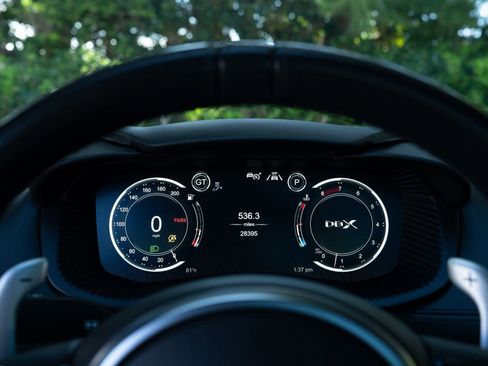 Used 2021 Aston Martin DBX image 12