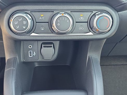 New 2025 Nissan Versa S w/ Trunk Package image 21