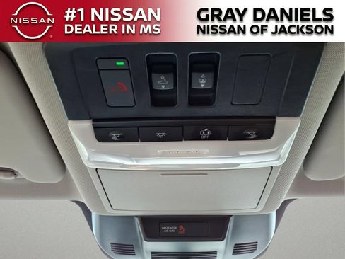 Used 2024 Nissan Rogue Platinum w/ Platinum Premium Package FWD image 21