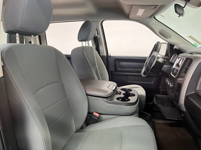 Used 2017 RAM 1500 Express RWD image 11