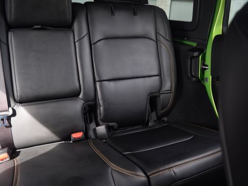 Used 2025 Jeep Wrangler Unlimited Rubicon 392 image 18