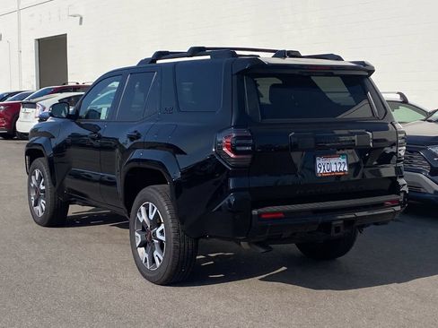 Used 2026 Toyota 4Runner TRD Sport AWD/4WD image 4