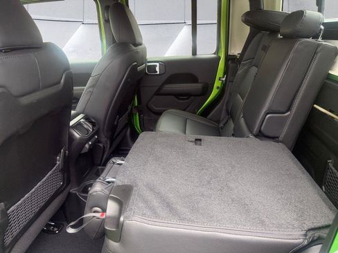 New 2026 Jeep Gladiator Sport AWD/4WD image 12