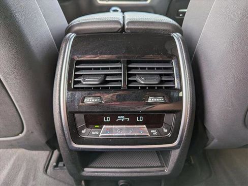 Used 2019 BMW X5 xDrive40i w/ Executive Package image 19