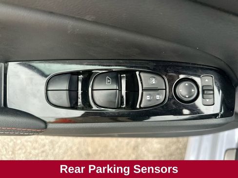 Used 2024 Nissan Altima 2.0 SR image 15