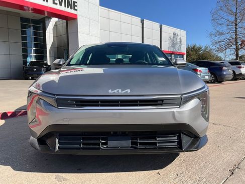 Used 2025 Kia K4 LXS image 4