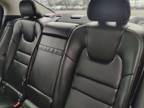 Used 2020 Volvo S60 T5 Momentum image 25