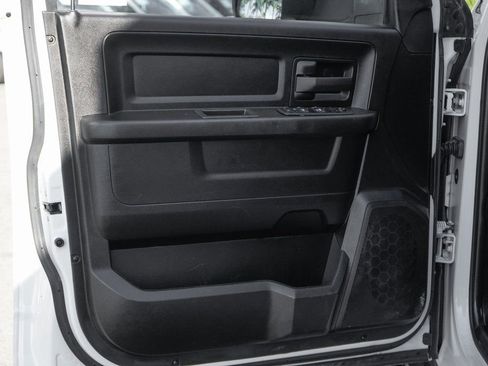 Used 2022 RAM 5500 Tradesman w/ Chrome Appearance Group image 18