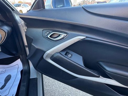 Used 2018 Chevrolet Camaro LT w/ RS Package RWD image 7