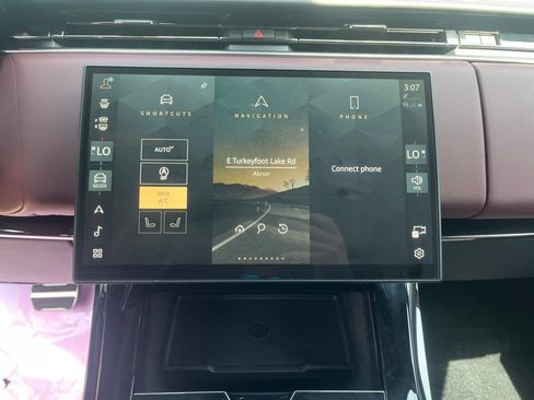 Used 2025 Land Rover Range Rover Sport Dynamic SE AWD/4WD image 19