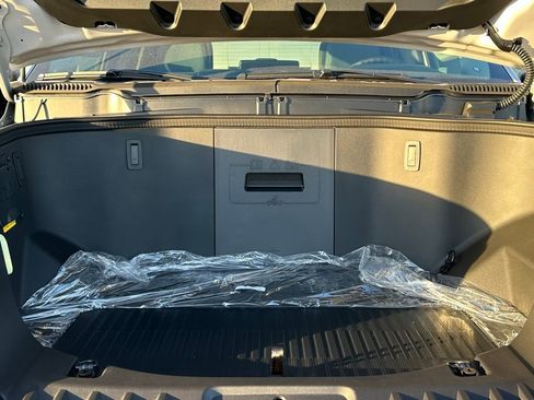 New 2025 Ford F150 Lightning Flash image 33