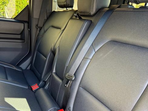Used 2024 Ford Bronco Badlands AWD/4WD image 13