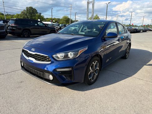 Used 2019 Kia Forte LXS FWD image 4