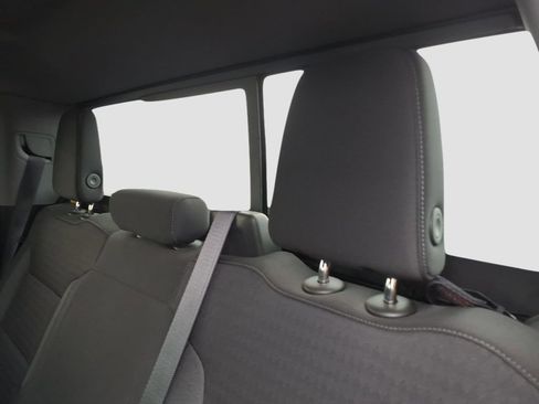 Used 2022 Chevrolet Silverado 1500 RST w/ Convenience Package II image 17