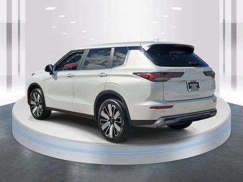 New 2026 Mitsubishi Outlander SE FWD image 4
