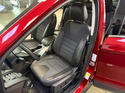 Used 2016 Ford Escape SE w/ SE Chrome Package AWD/4WD image 11