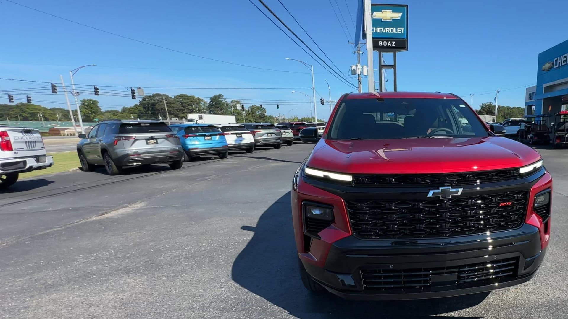 New 2027 Chevrolet Traverse RS w/ LPO, Floor Liner Package FWD image 3