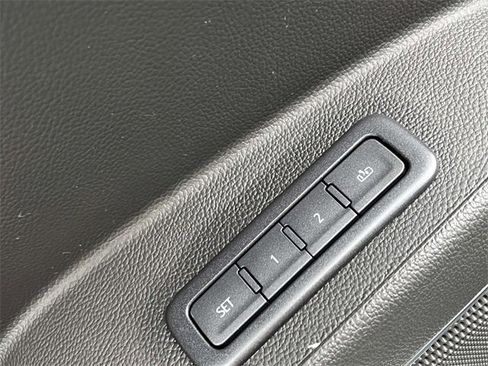 Used 2019 Chevrolet Tahoe LT image 20