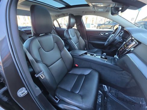 Used 2024 Volvo S60 B5 Core image 29