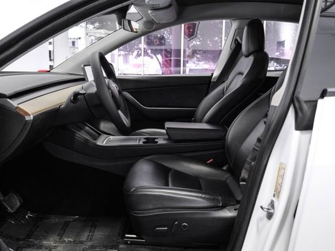 Used 2021 Tesla Model Y Long Range AWD/4WD image 4