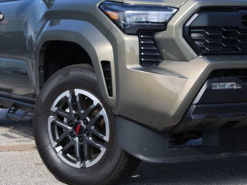 New 2025 Toyota Tacoma TRD Sport image 7