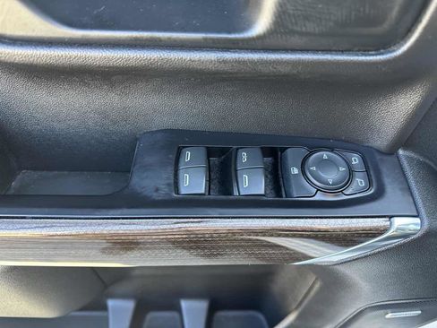 Used 2019 Chevrolet Silverado 1500 LT Trail Boss image 12