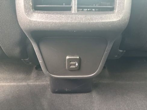 Used 2020 Chevrolet Equinox LT image 24