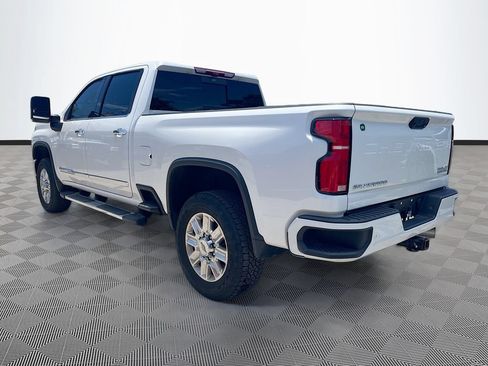 Used 2025 Chevrolet Silverado 3500 High Country w/ High Country Premium Package AWD/4WD image 8