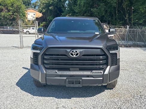 Used 2025 Toyota Tundra SR5 AWD/4WD image 2