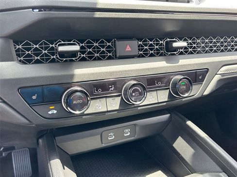 Certified 2023 Honda Accord EX image 17