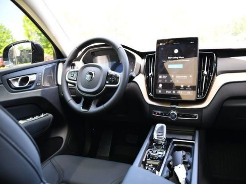 New 2026 Volvo XC60 B5 Plus w/ Protection Package Premier AWD/4WD image 18