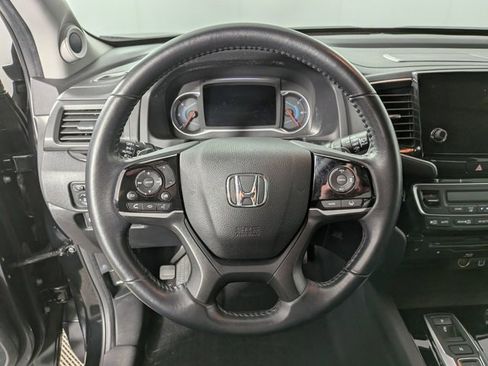 Used 2021 Honda Pilot Touring image 18