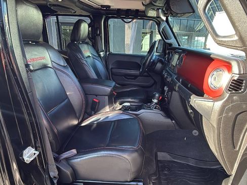 Used 2019 Jeep Wrangler Unlimited Rubicon AWD/4WD image 18