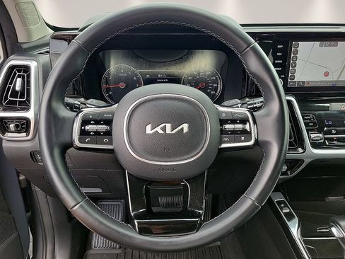 Used 2022 Kia Sorento SX AWD/4WD image 18