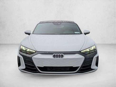 Used 2024 Audi e-tron GT Premium Plus image 2