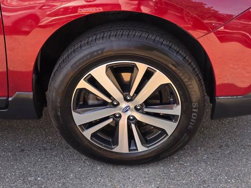 Used 2019 Subaru Outback 2.5i Limited AWD/4WD image 9