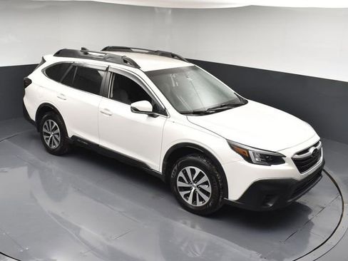 Used 2020 Subaru Outback Premium image 36