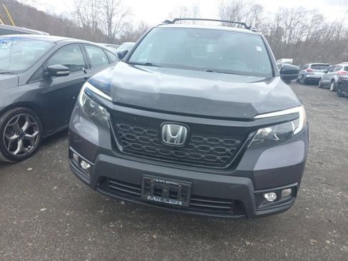 Used 2019 Honda Passport Sport image 2
