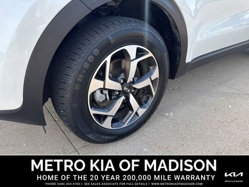 Used 2022 Kia Sportage LX AWD/4WD image 10