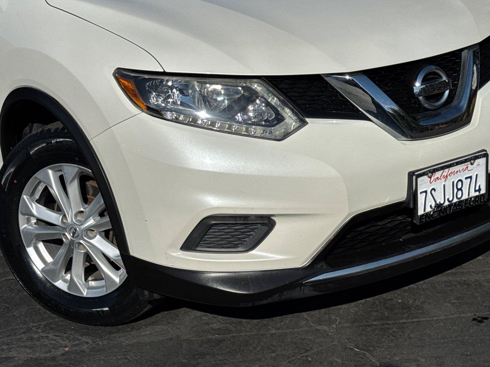 Used 2016 Nissan Rogue SV FWD image 3