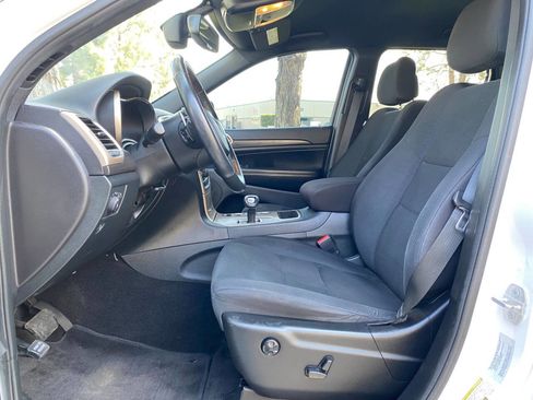 Used 2015 Jeep Grand Cherokee Laredo w/ Quick Order Package 23E image 31