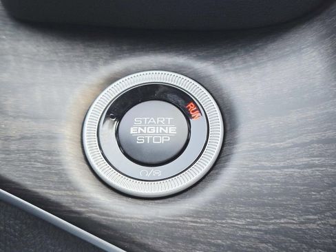 New 2025 Jeep Grand Cherokee Limited w/ Black Appearance Package image 26