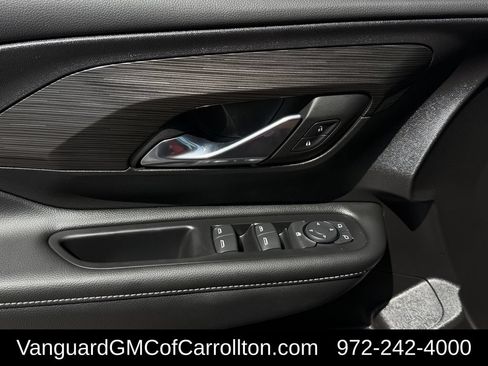Used 2024 GMC Terrain SLE AWD/4WD image 26