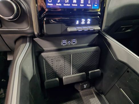Certified 2025 RAM 1500 Big Horn RWD image 29