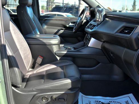 Used 2024 Chevrolet Suburban LT image 54